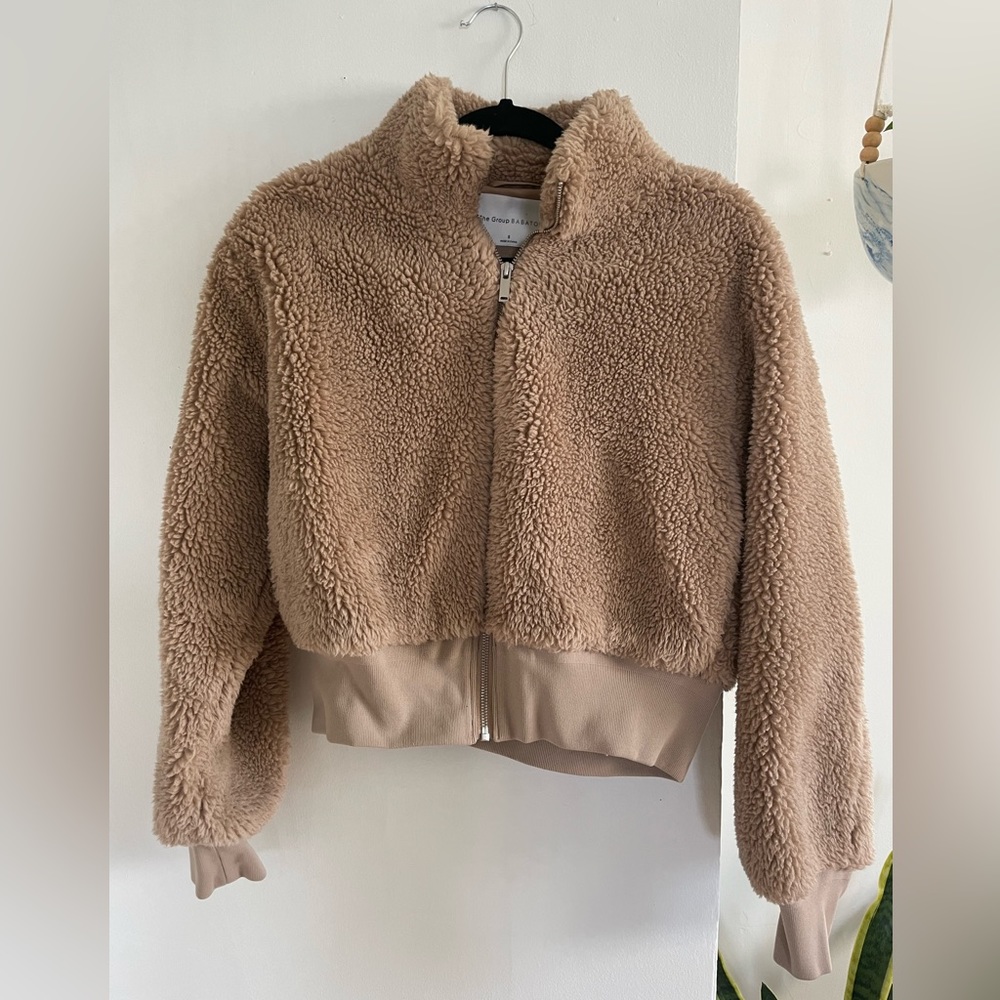 Aritzia The Group by Babaton sherpa bomber jacket